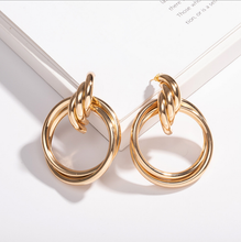 Load image into Gallery viewer, Bailey_BomBon Collections_Gold Collections_Earring
