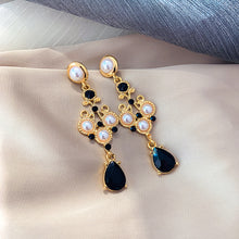 Load image into Gallery viewer, Colette - Black Gold Lustre Earrings
