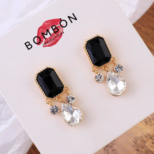 Load image into Gallery viewer, Tiara - Diamond Drops Black Gemstone Earring
