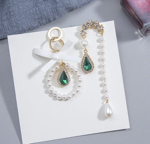 Dior - Asymmetric Pearl Drop Earrings