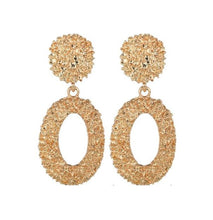 Load image into Gallery viewer, Rizz- Gold Oval Drop Earrings
