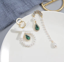 Load image into Gallery viewer, Dior - Asymmetric Pearl Drop Earrings
