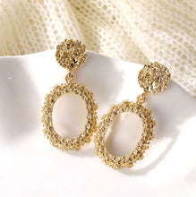 Load image into Gallery viewer, Rizz- Gold Oval Drop Earrings
