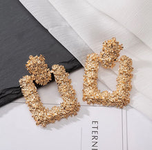 Load image into Gallery viewer, Zia_BomBon Collections_Gold_Collections_Earrings_Fashion
