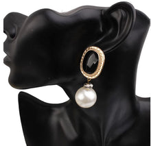 Load image into Gallery viewer, Porsha* - Vintage Pearl Drop Earrings
