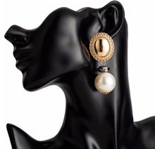 Load image into Gallery viewer, Porsha* - Vintage Pearl Drop Earrings
