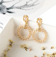 Load image into Gallery viewer, Pearla_BomBon Collections_Pearl_Collections_Earrings_Fashion
