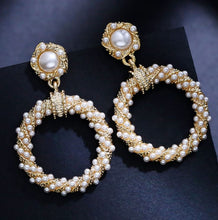 Load image into Gallery viewer, Pearla_BomBon Collections_Pearl_Collections_Earrings_Fashion
