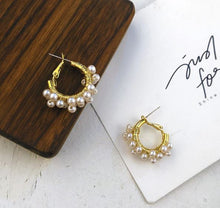 Load image into Gallery viewer, Lola_BomBon Collections_Pearl Collection_Earring
